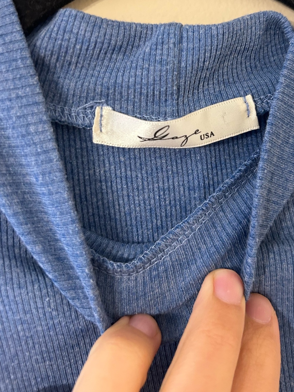 Blue Ribbed Mock Neck Tank - Picture 2 of 4